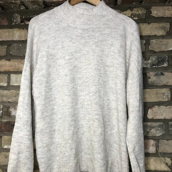 Mock Turtleneck Sweater Grey Pink Tapered Sleeve Soft - Picture 1 of 7